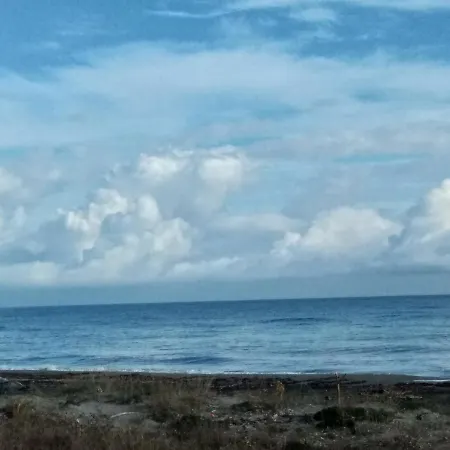 Un Nid Douillet En Bord De !! Lucciana (Corsica)